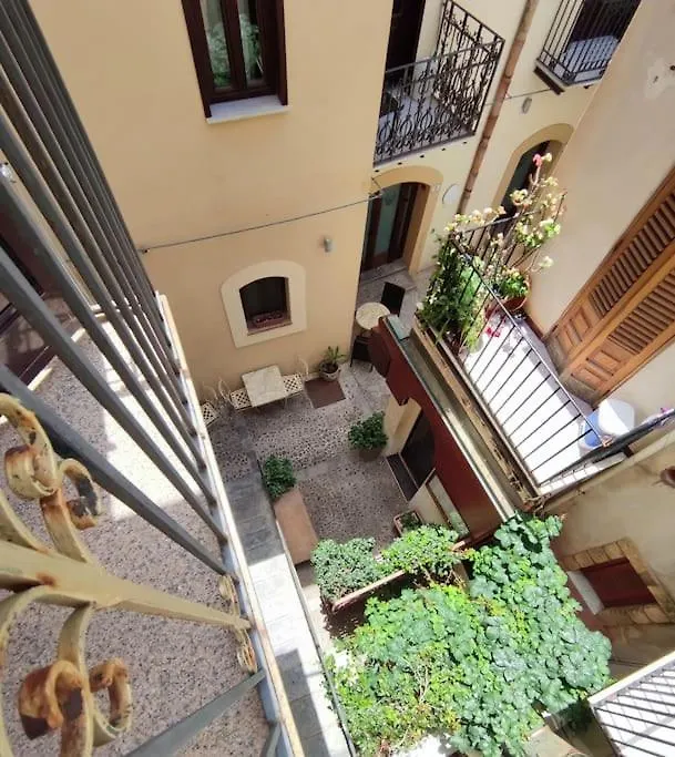 Casa Vacanze U Curtigghiu Cefalu
