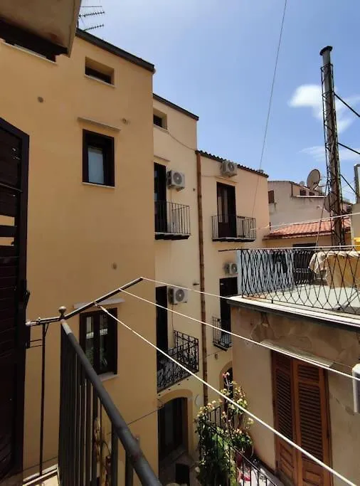 Casa Vacanze U Curtigghiu Cefalu Apartment